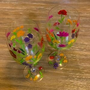 Hand painted wine glasses - Set of 2